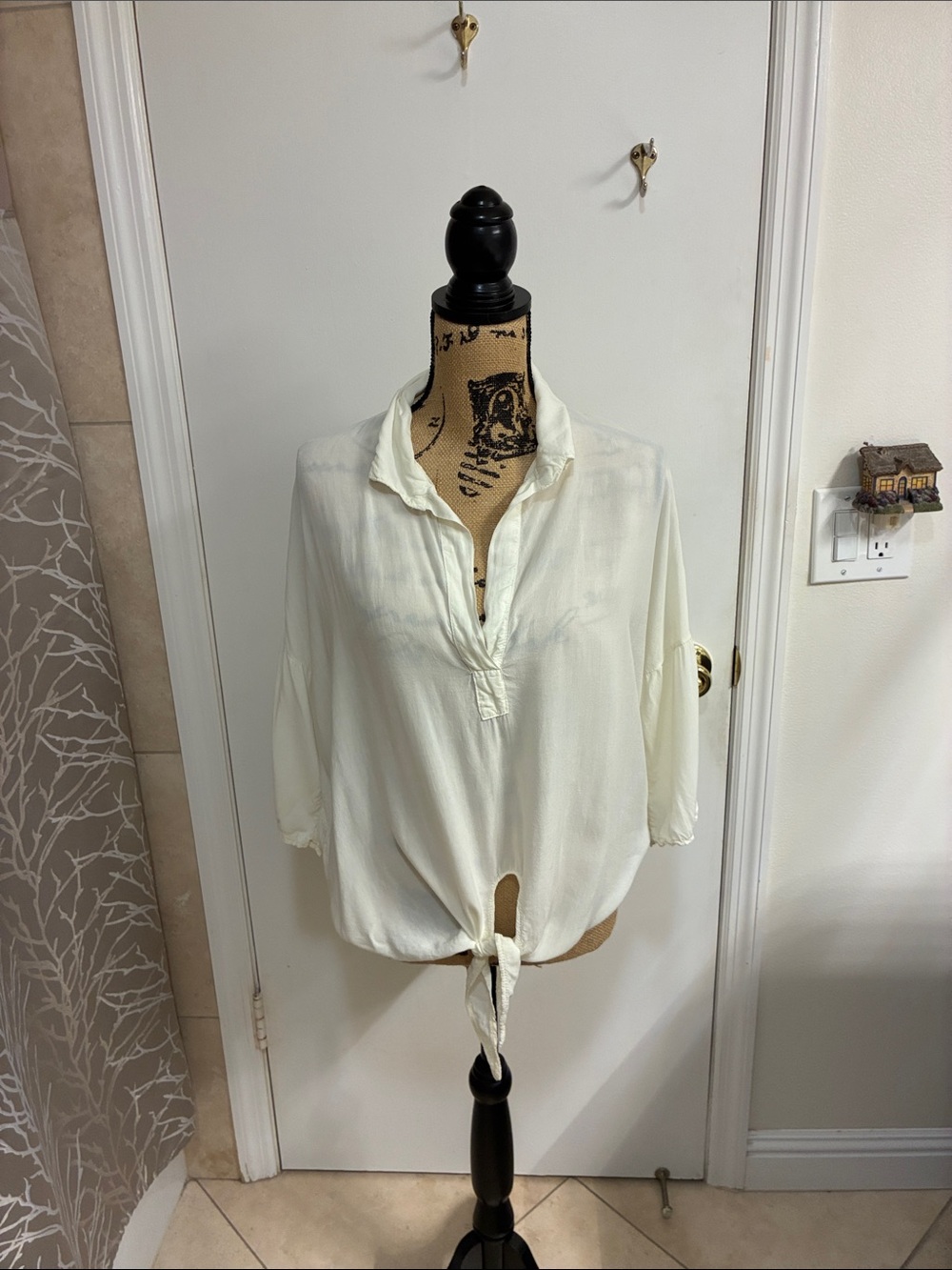 Brandy Melville Cream Tie-Hem V-Neck Blouse - one size fits all